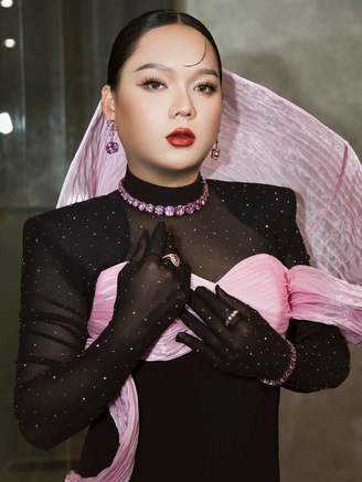 Phạm Thoại xuất hiện sau ồn ào ‘đại sứ nông sản’