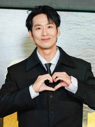 Tuấn Trần làm rõ tin đồn tình cảm với Phương Anh Đào