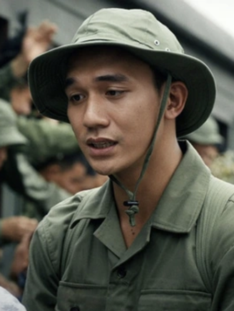 'Mưa đỏ' vượt 'Mai' của Trấn Thành, trở thành phim Việt có doanh thu cao nhất