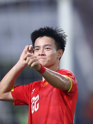 Thanh Nhàn ghi bàn đẳng cấp, U.23 Việt Nam thắng Yemen: VFF thưởng lớn vì tấm vé vàng châu Á