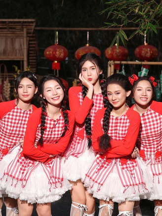 Sau MV đầu tay mờ nhạt, Vstar nói gì khi tiếp tục ra mắt MV nhạc xuân?