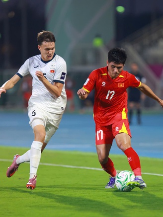 U.23 Việt Nam so tài nảy lửa với đồng đội của Ronaldo, Darwin Nunez