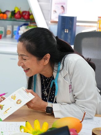 Có phải trẻ càng uống nhiều sữa sẽ càng tăng chiều cao?