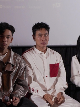 Kiều Minh Tuấn liều mạng đóng phim, khóc nức nở khi kể về cha