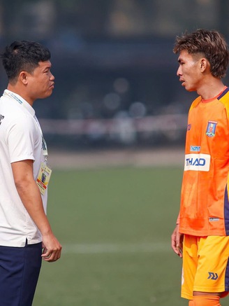 ‘Thầy’ Đông Triều ghi dấu ấn