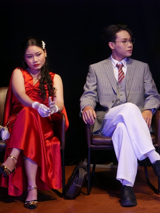 ‘Người thừa kế’ và sự ra đời của sân khấu Kịch Nghệ