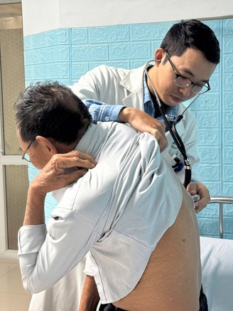 Bệnh nhân ung thư phổi được điều trị bằng phương pháp mới: Sau 3 năm vẫn khỏe mạnh!