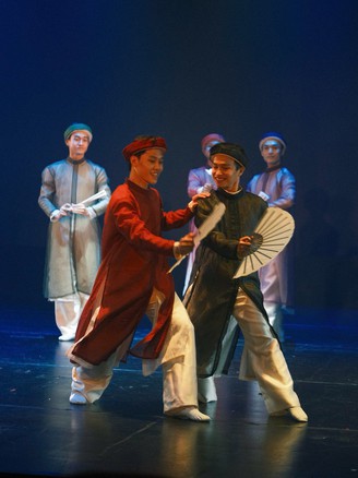 'Gánh hát cù lao' và 'Thi thơ' giành giải cao nhất nghệ thuật múa TPHCM 2025