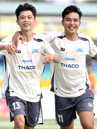 Trường ĐH Cửu Long 2-0 Trường ĐH FPT Cần Thơ: Bước ngoặt hiệp 2