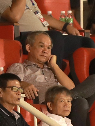 Bầu Đức treo thưởng tiền tỉ cho U.23 Việt Nam: 'Chú Ba giờ mạnh lại rồi’