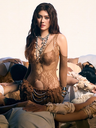 Người đẹp cao 1,82 m từng thi Miss Cosmo Vietnam 'debut' làm ca sĩ