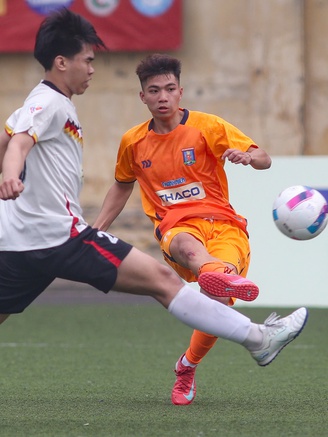 Trường CĐ FPT Polytechnic 7-0 Học viện Ngân hàng: Cơn mưa bàn thắng