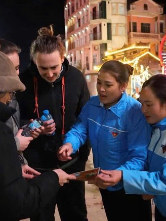 'Cánh tay nối dài' tại những bản vùng cao