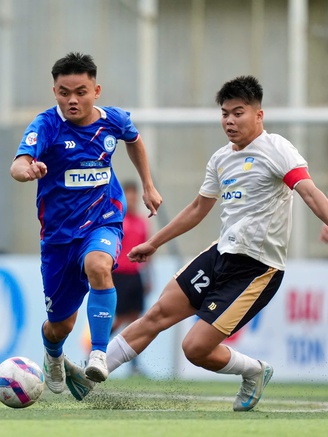 Trường ĐH Công nghệ TP.HCM 3-0 Trường ĐH Kinh tế Luật: Dự play-off với 3 trận thắng