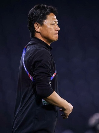 HLV Hàn Quốc đau đớn vì cầu thủ mất tinh thần dẫn đến bại trận, HLV Nhật Bản tuyên bố cứng