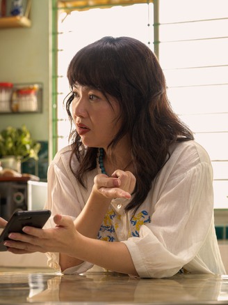 Ai đóng cặp với Trường Giang trong phim tết?