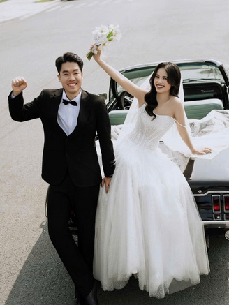 'Hot girl bắn cung' Ánh Nguyệt thông báo đám cưới