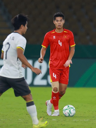 U.23 Việt Nam gặp khó, HLV Kim Sang-sik phải 'liệu cơm gắp mắm': Dồn trí lực đánh bại Hàn Quốc