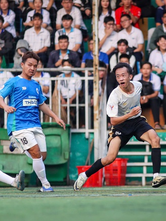 Trường ĐH Bách khoa TP.HCM toàn thắng ấn tượng: Sẵn sàng chinh phục vòng play-off
