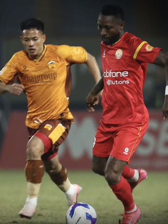 Minh Long cản luân lưu xuất sắc như Cao Văn Bình: HAGL bị loại, Hiểu Minh được tri ân