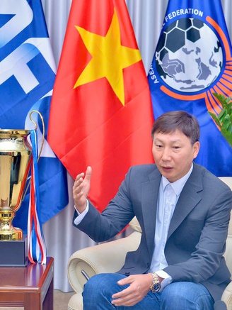 HLV Kim Sang-sik: 'Cánh cửa đội tuyển luôn mở với mọi nhân tố U.23 Việt Nam'