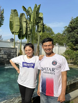 Tiết Cương ghé thăm biệt thự ngoại ô của Lê Giang