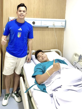 Ca phẫu thuật của Hiểu Minh phức tạp nhưng đã thành công, cần 10 tháng hồi phục