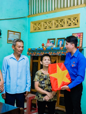 Đưa Nghị quyết Đại hội XIV vào cuộc sống: Sinh viên TP.HCM tiến theo Đảng