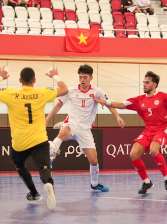 Thắng Li Băng, đội tuyển Việt Nam tiến sát tứ kết châu Á: HLV Giustozzi nói điều bất ngờ về thẻ đỏ