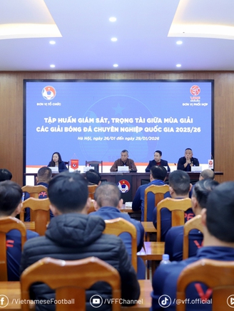 Thống kê bất ngờ của VAR ở V-League, sẽ có thay đổi ở giai đoạn 2