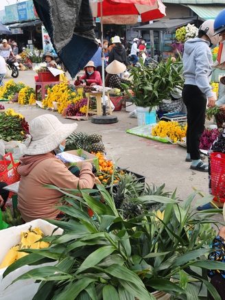 Tết hiện đại đủ đầy, vì sao nhiều người vẫn nhớ tết xưa?