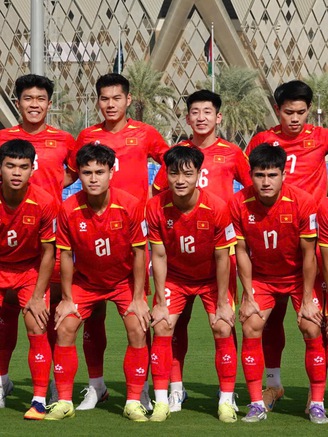 HLV Kim Sang-sik chỉ cần 1 sự điều chỉnh ‘bé xíu’, hiệu quả ‘khổng lồ’: U.23 Việt Nam càng rực rỡ