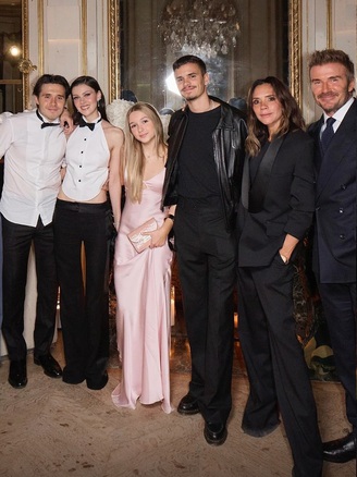 Gia đình Beckham căng thẳng cực điểm khi Brooklyn gửi thư pháp lý cho cha mẹ