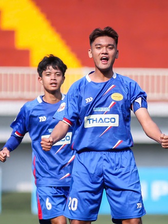 Trường ĐH Ngoại Ngữ Tin học TP.HCM 2-0 Học viện Hàng Không Việt Nam: Quyết định ngay hiệp 1