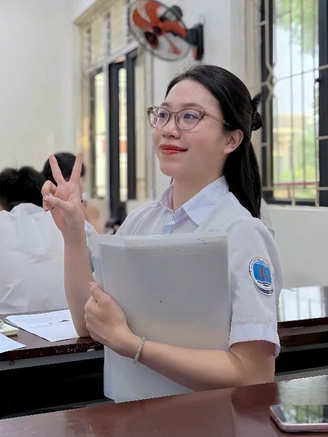 26 tuổi mới học lớp 12, cô gái được chọn vào đội tuyển học sinh giỏi