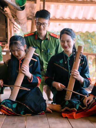 Chiến sĩ công an 15 năm gìn giữ và phát huy giá trị di sản văn hóa