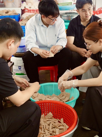 Góp yêu thương, giữ lửa hy vọng