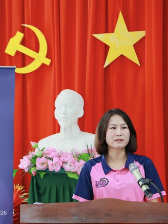 Quả bóng vàng nữ Việt Nam Ngọc Châm làm giảng viên khóa học dành cho trẻ em gái