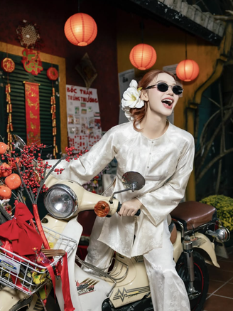 Diện đồ bà ba du xuân, giản dị tạo dấu ấn riêng