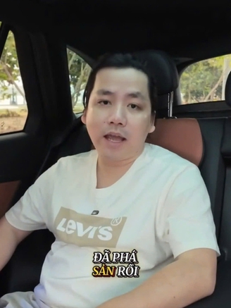 Khoa Pug gây chú ý khi tuyên bố 'phá sản'