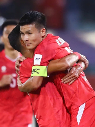 Quang Hải có quá nhiều điều đặc biệt để Đình Bắc phải học