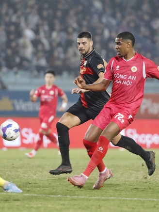 Cuộc đua vô địch V-League vẫn khốc liệt: CLB CAHN nắm lợi thế lớn, Nam Định hết sạch cơ hội