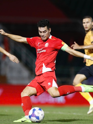 Tiến Linh ghi 'siêu phẩm' trong mắt người hâm mộ: Ủng hộ CLB Thanh Hóa vượt khó