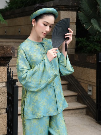 Nét duyên mộc mạc giữa sắc xuân với áo bà ba