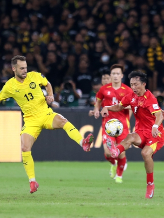 FIFA hé lộ 'đạo diễn' tố cáo vụ nhập tịch lậu Malaysia, không phải Việt Nam: Nhân vật gây sốc nặng