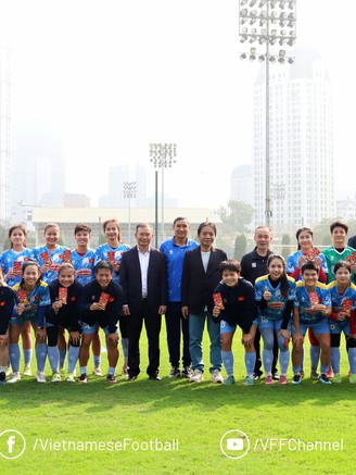 Đội tuyển nữ Việt Nam được lì xì sớm, quyết bùng nổ ở sân chơi châu Á