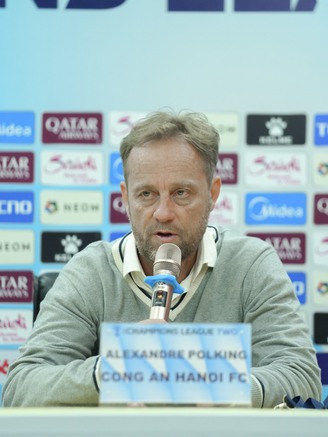 HLV Polking nói thẳng về án phạt của AFC: 'CLB CAHN không chối bỏ trách nhiệm, nhưng...'
