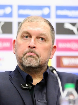 Bóng đá Malaysia 'nín thở' chờ CAS