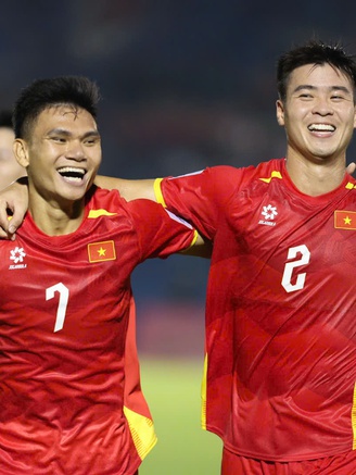 Được FIFA 'trả điểm', đội tuyển Việt Nam thăng hạng nhanh nhất châu Á: Sát tốp 100?