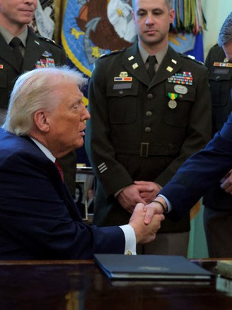 Ông Trump làm rõ quan điểm của tướng Mỹ về tấn công Iran